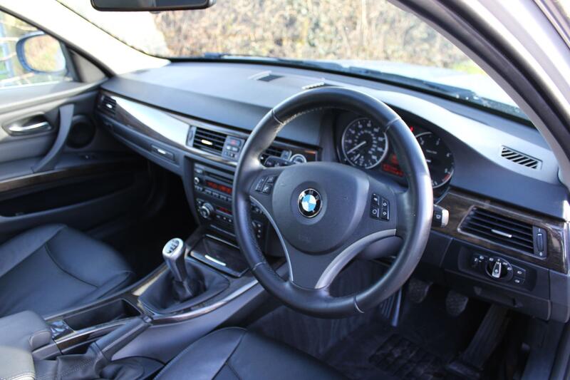 BMW 3 SERIES